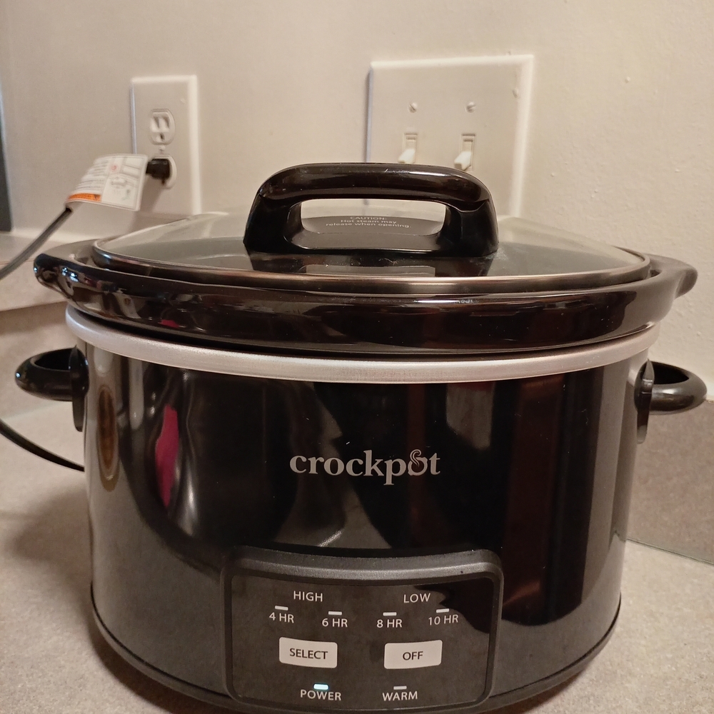 Crockpot Slow Cooker (Good As New) - Picture 2 of 9